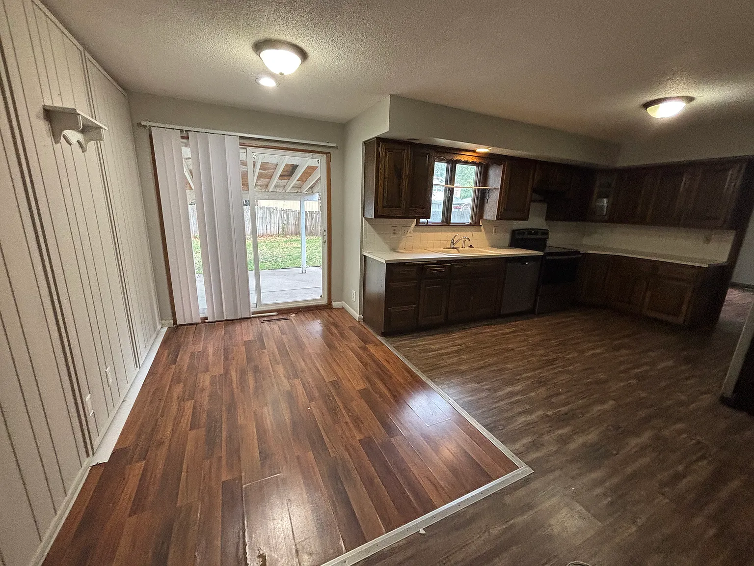 4 bed, 3.5 bath, 2694 sqft, $1,950 — Photo 3