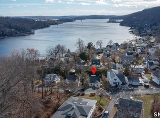 9 N Beach Dr, New Fairfield, CT 06812