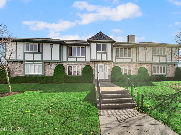 17 Saint Moritz Dr Unit 201, Palos Park, IL 60464