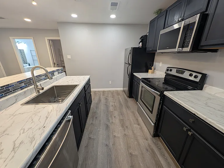 907 N Gregg St #B — Photo 4