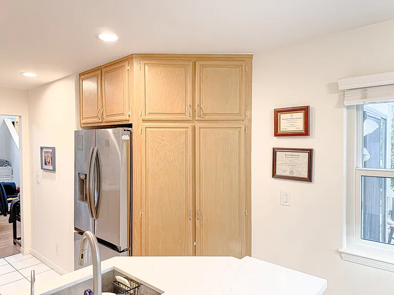 Laguna Ct — Photo 16