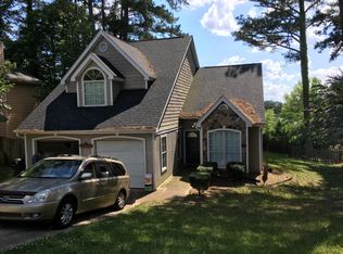 121 Mona Ct, Lawrenceville, GA 30044