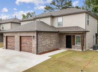 204 E 10th St S, Claremore, OK 74017