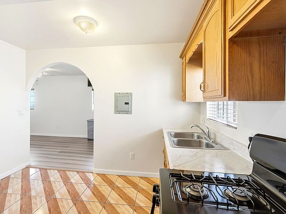 5th image of 4965 O'Sullivan Dr