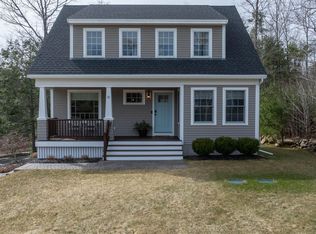 28 Turner Dr, York, ME 03902