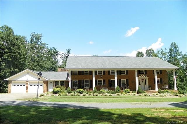 1st image of 118 Poteat Dr