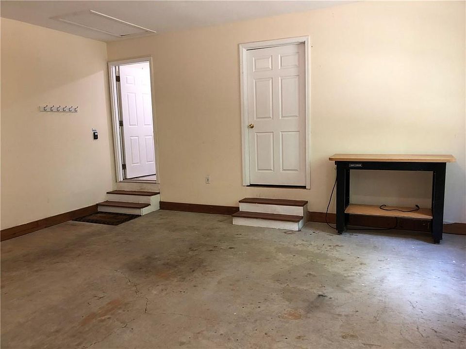 1st image of 1310 Dann Dr