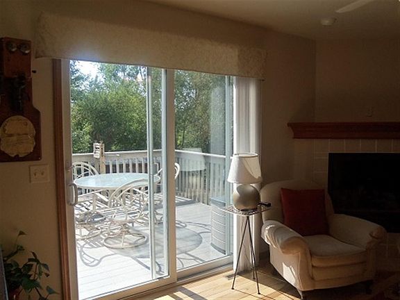 4th image of 325 Fairview Dr