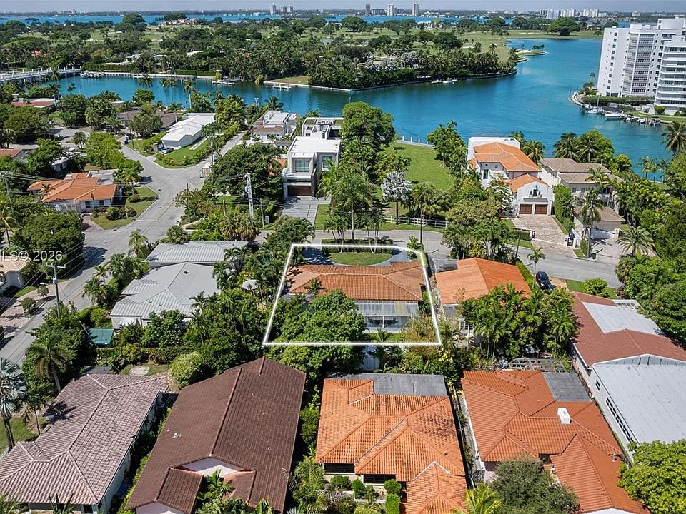 1st image of 9217 Bay Dr