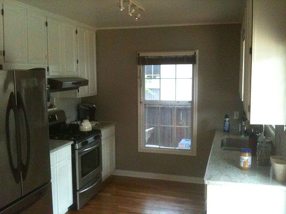 4th image of 223 Brees Blvd