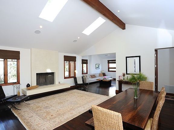 4th image of 2843 Seabreeze Dr
