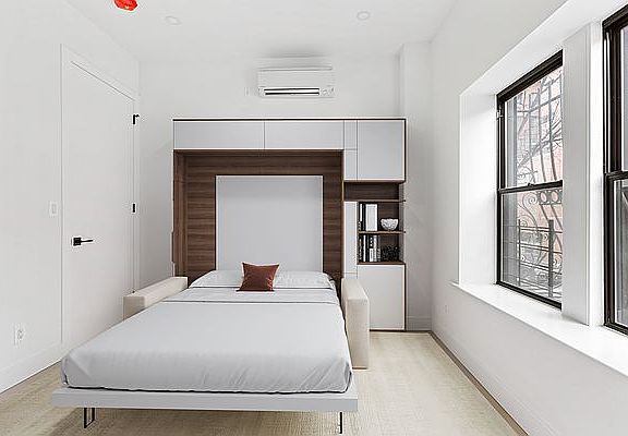 3rd image of 704 8th Ave APT 4F