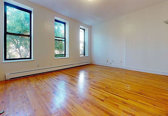 2nd image of 26 W 126th St #2F
