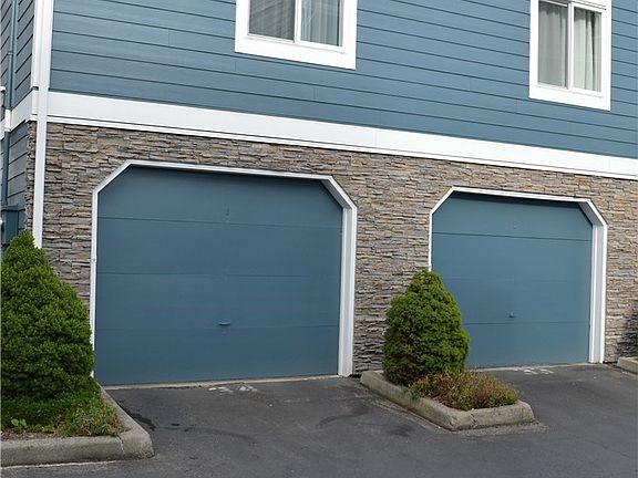 5th image of 12516 SE 32nd St APT 26