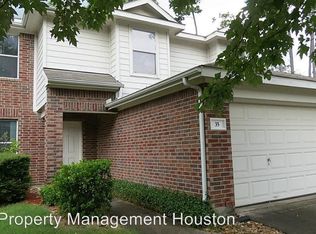 35 Bark Bend Pl, Conroe, TX 77385
