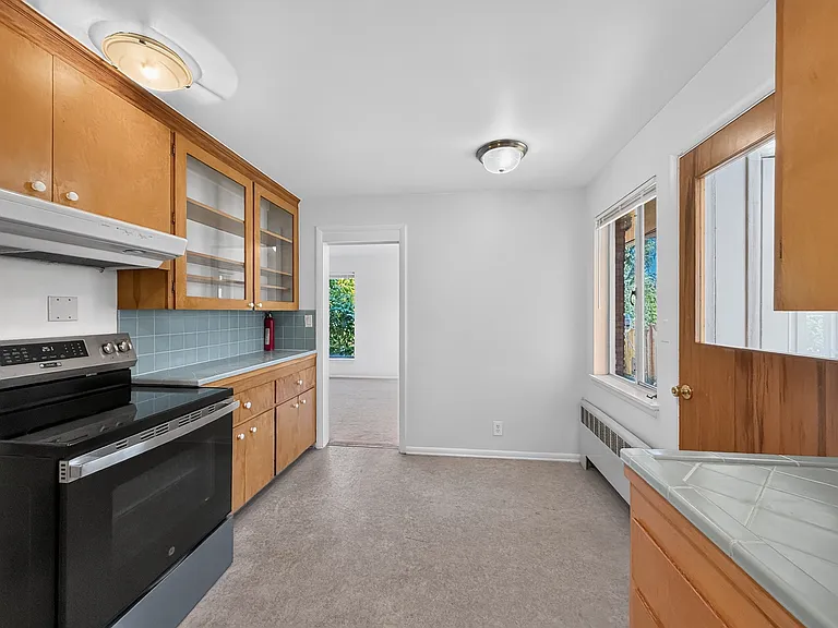 3535 S 126th St — Photo 5