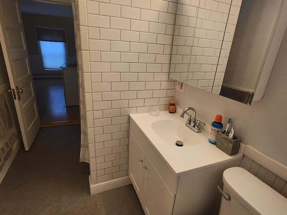 46 Church St #3