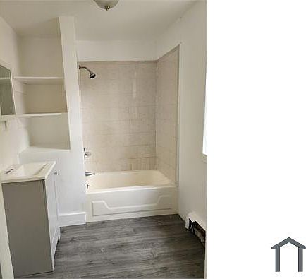 2nd image of 13 Stewart Pl Floor 2