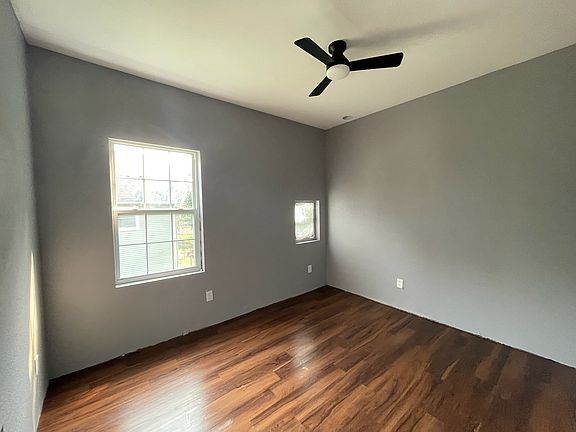 5th image of 3079 N 22nd St