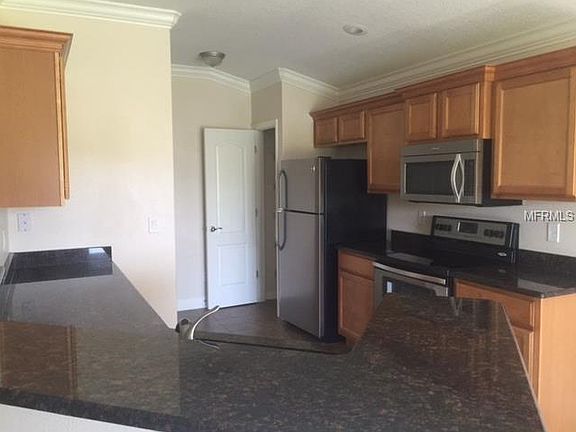 2nd image of 2628 Hollow Ln