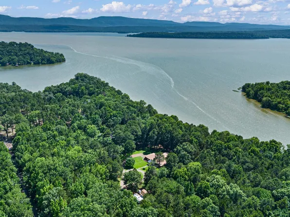 137 Lloyd Ln, London, AR 72847
