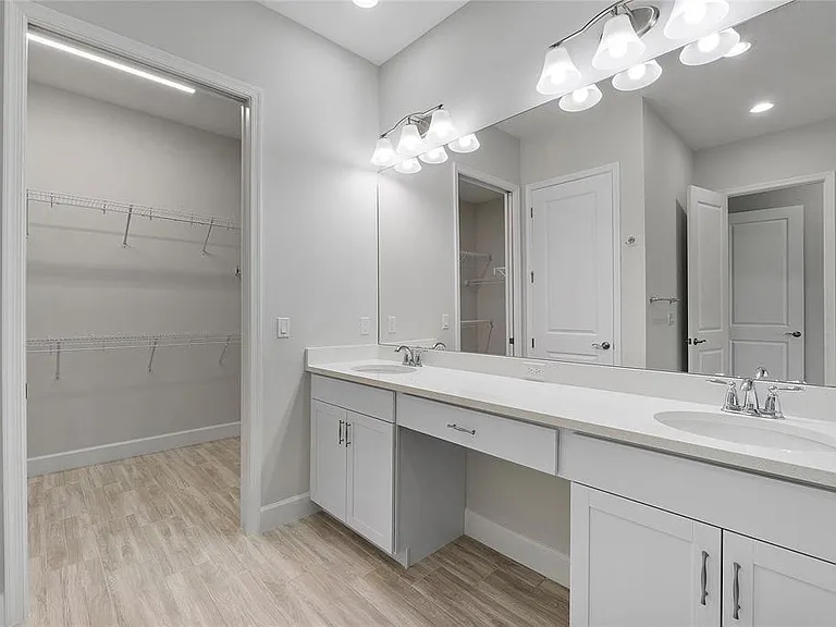 5218 Liberty Ln — Photo 18