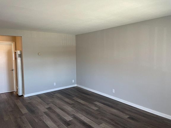 4th image of 934 Ironwood Dr #4