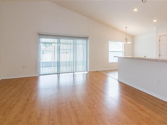 4th image of 9729 Cypress Harbor Dr