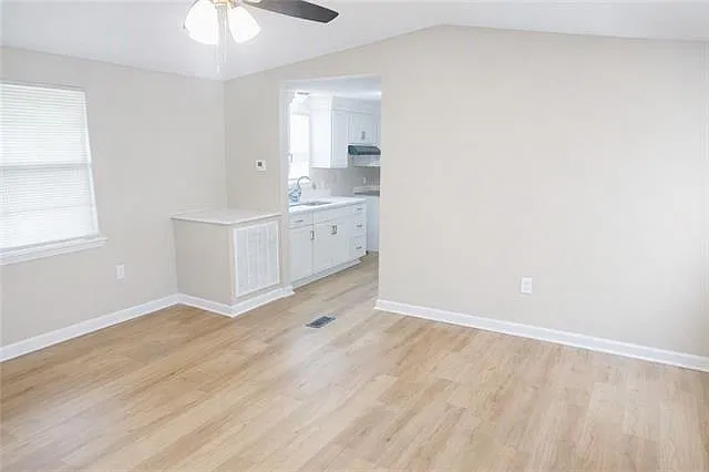3 bed, 2.0 bath, 1280 sqft, $1,700 — Photo 3