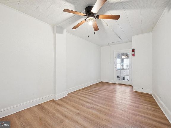 3rd image of 77 N Keystone Ave