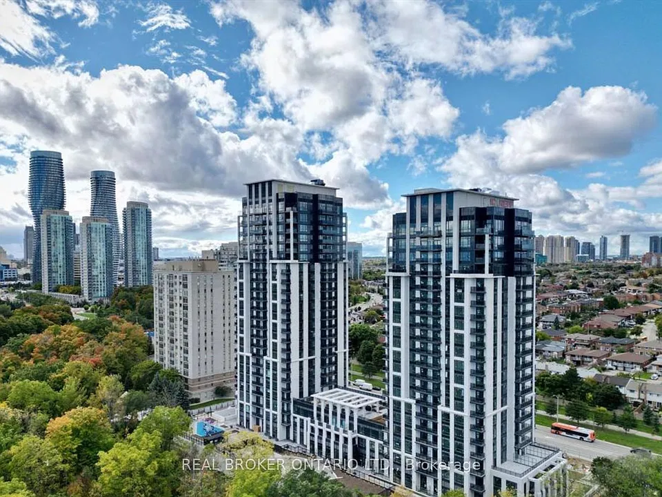 204 Burnhamthorpe Rd E #1306