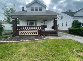 5035 Thomas St, Maple Heights, OH 44137