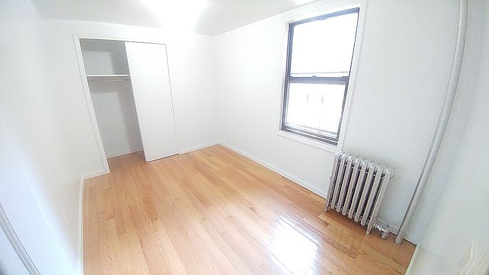 2nd image of 112 Madison St #2RE