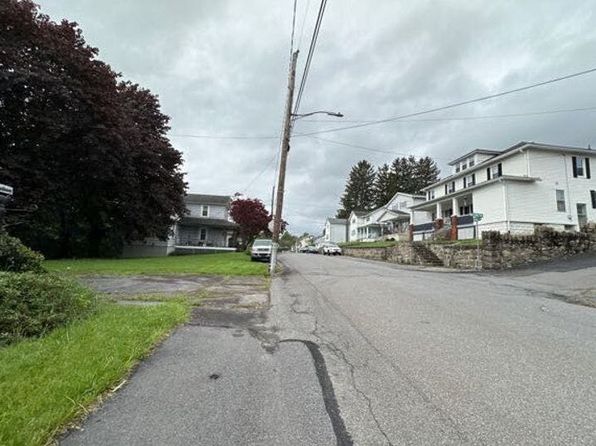 16 Hale St, Yatesville, PA 18640