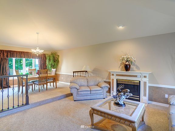 5th image of 1251 La Forest Dr SE