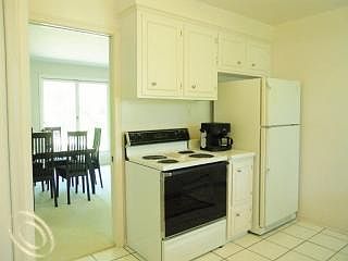 3rd image of 4218 Far Hill Dr