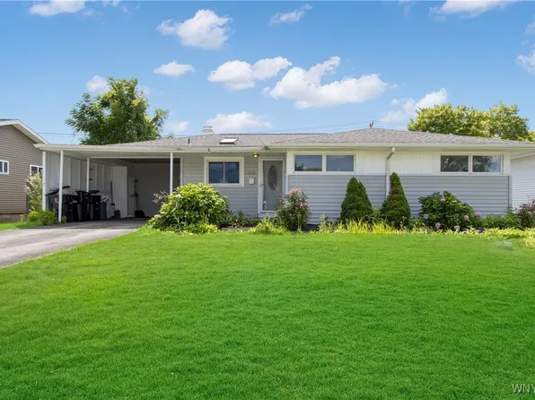 117 Evergreen Dr, Tonawanda, NY 14150