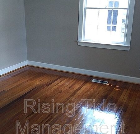 2nd image of 316 Wickstead Rd