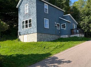 301 Hazel St, Ishpeming, MI 49849