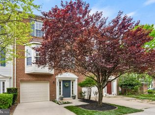 8483 Hallie Rose St, Alexandria, VA 22309