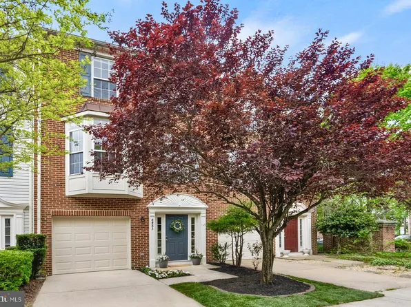 8483 Hallie Rose St, Alexandria, VA 22309