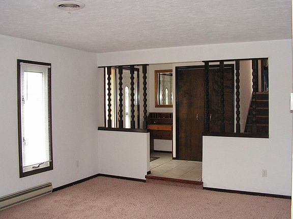 4th image of 4130 Ivanhoe Dr