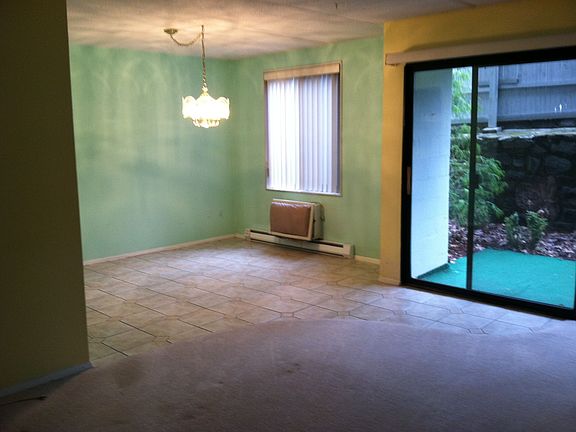 4th image of 128 Colonial Pkwy APT 1K