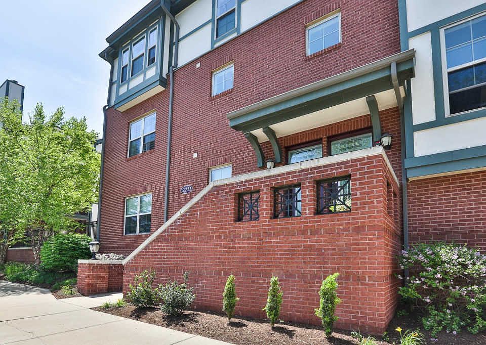 1st image of 2211 S Grand Blvd APT 208