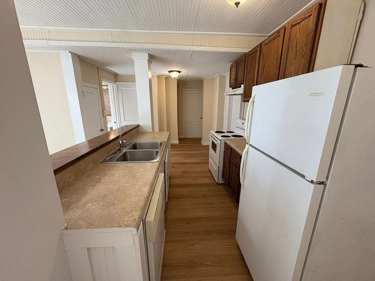 Pre-Leasing For August 9th 2027! — Photo 4
