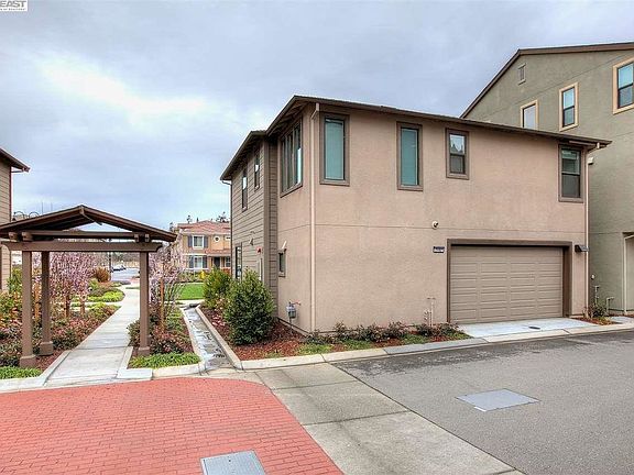 3rd image of 2102 Jubilee Dr