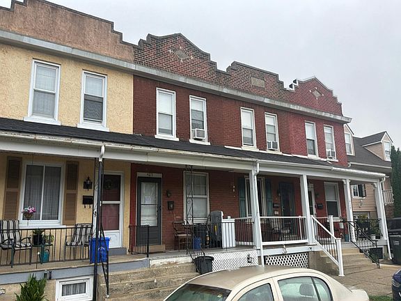 3rd image of 425 E Frankford St