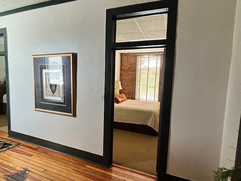 214 E Broad St #B — Photo 40