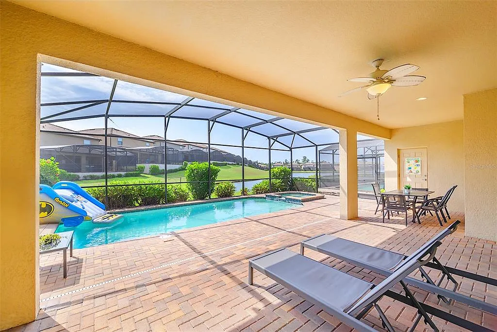 8 bed, 6.0 bath, 4041 sqft, $4,500 — Photo 3