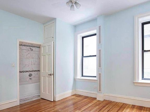 3rd image of 202 W 107th St APT 2E